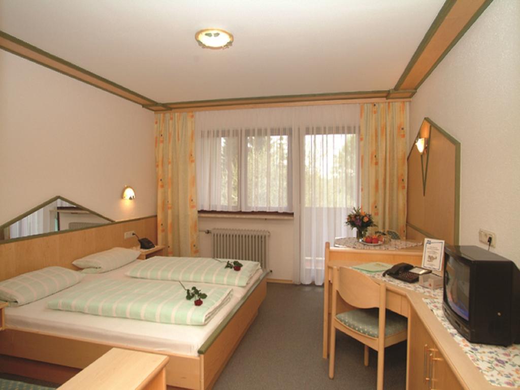 Wellness- Und Wohlfuehlhotel Waldeck โบเดนไมส์ ห้อง รูปภาพ