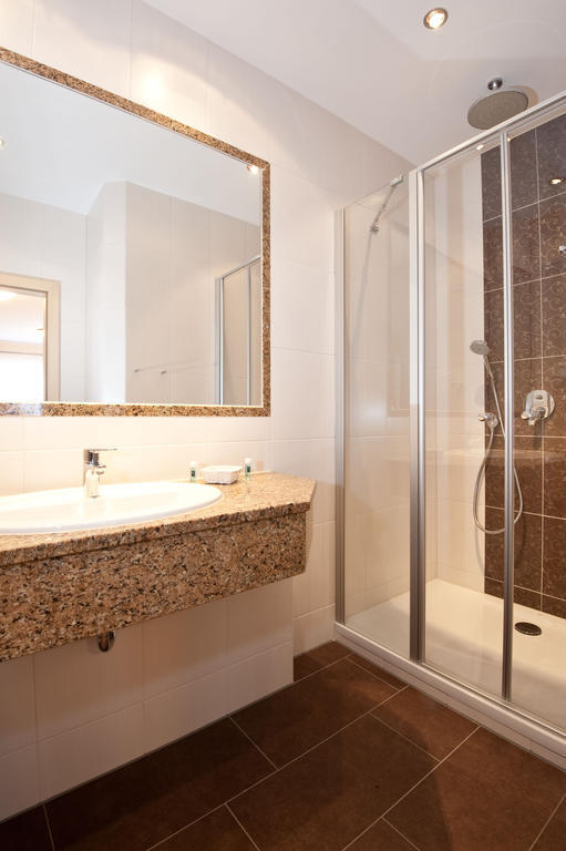 Wellness- Und Wohlfuehlhotel Waldeck โบเดนไมส์ ภายนอก รูปภาพ